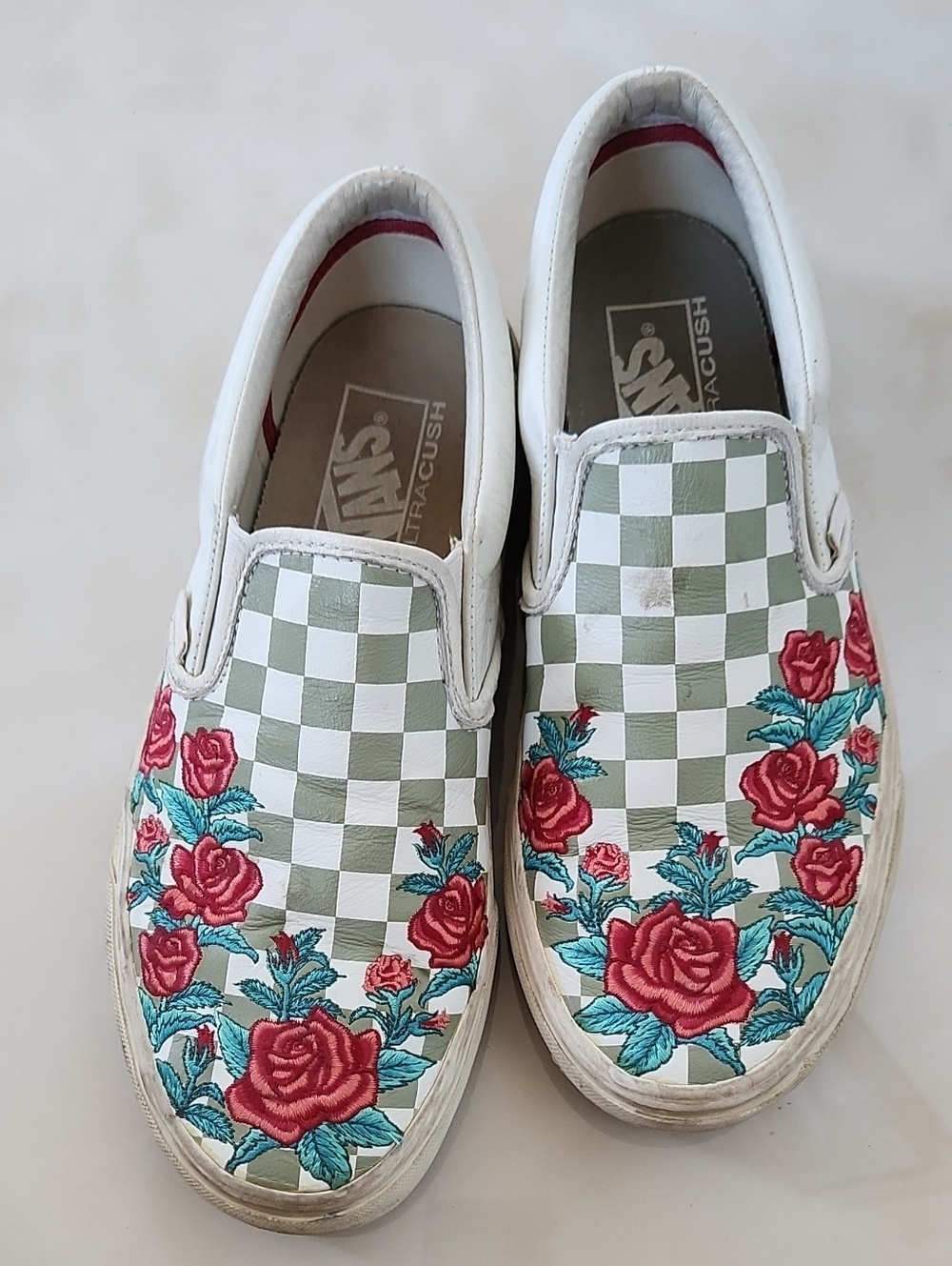 VANS Checkered Green Floral Size 8.5